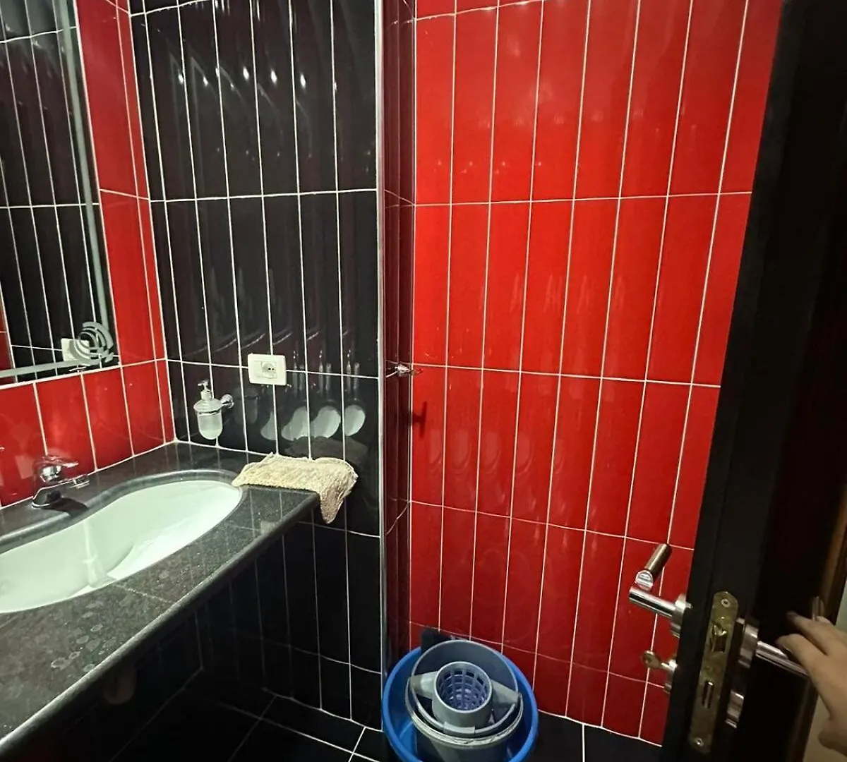 Sea View Apartment ساراندا